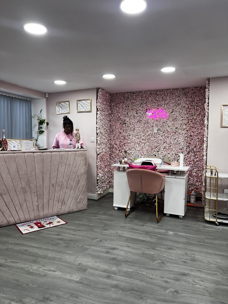 The vanity room Bradford, beauty salon in Bradford, United Kingdom, photo 4 of 10